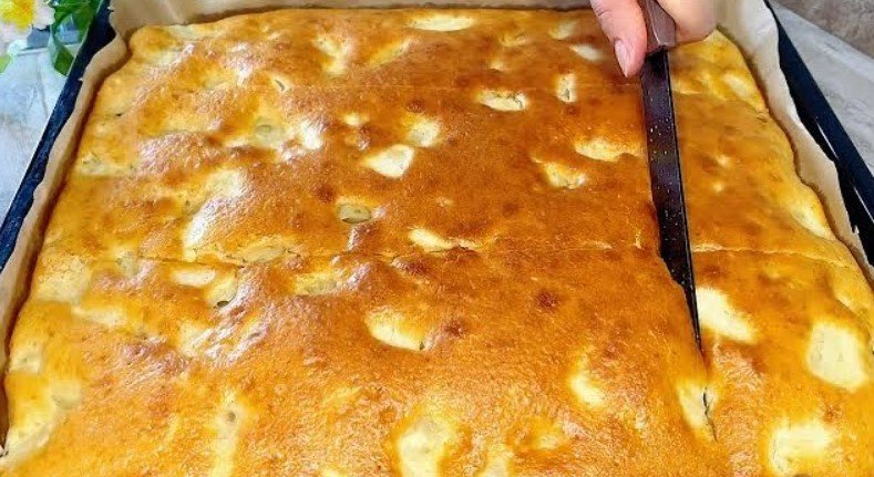 Все смешал и в духовку. Самый вкусный, быстрый и бюджетный яблочный пирог