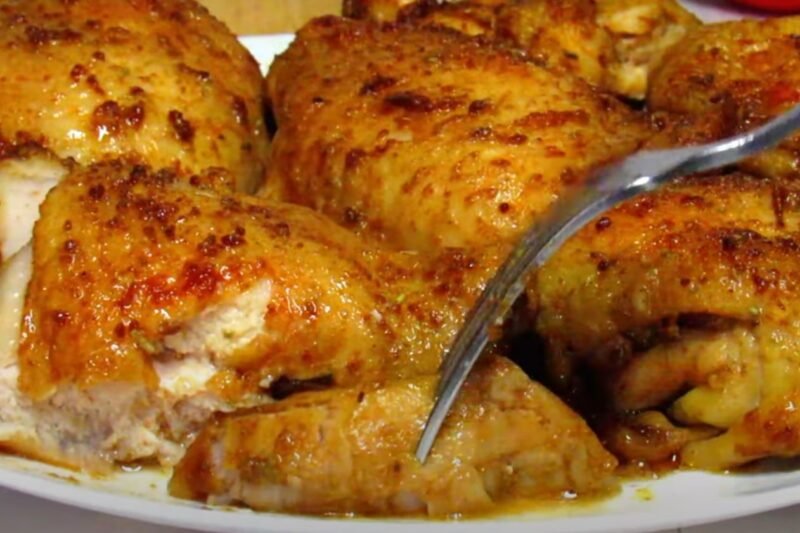 Куриные бедра в духовке: ароматные, румяные и очень вкусные. Весь секрет в маринаде