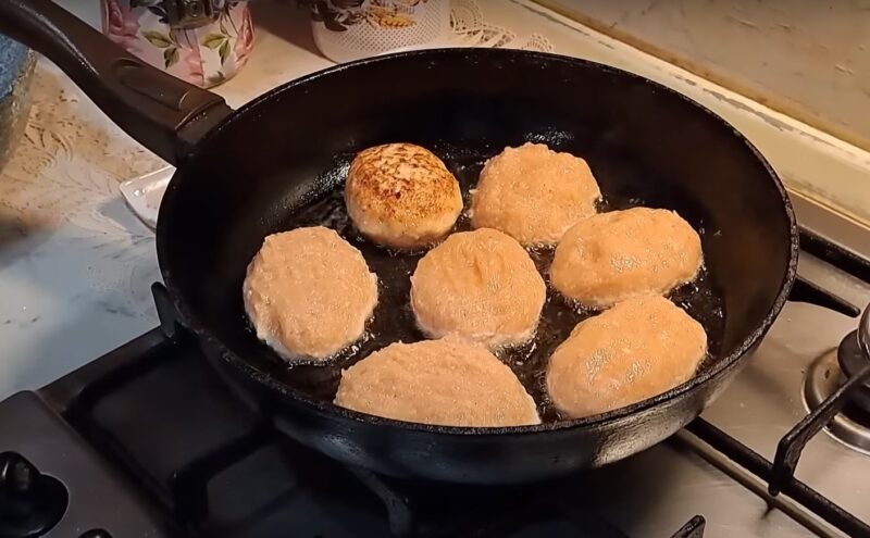 Котлеты всего из 3 - х ингредиентов, без хлеба и яиц. Вкусный домашний рецепт