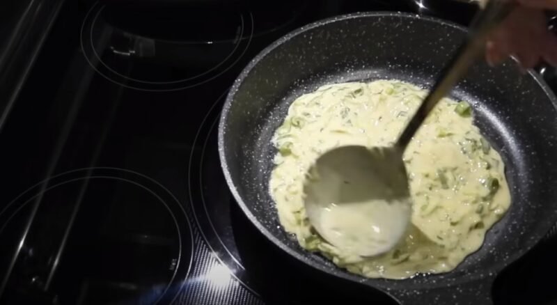 Восхитительные цуккини. Рецепт быстрого и вкусного завтрака на сковороде