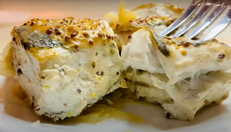 Как вкусно запечь рыбу в духовке. Невероятно простой рецепт приготовления
