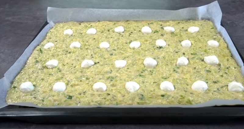 Просто натрите кабачки и картошку. Такого простого и вкусного ужина я еще не готовила