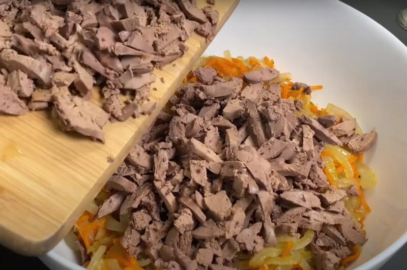 Волшебный рецепт. Салат, который тает во рту: сытно и вкусно