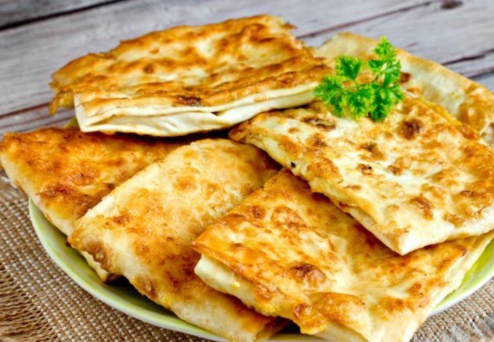 Муж называет их "Лавашники". Такие сытные конвертики готовлю на завтрак каждый день.