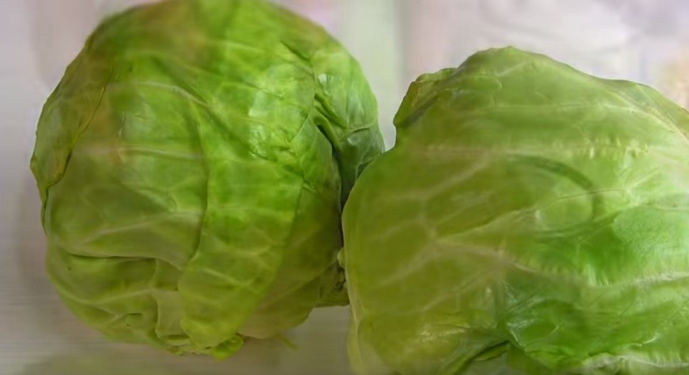 Оригинально и вкусно! 2 салата из банальной капусты