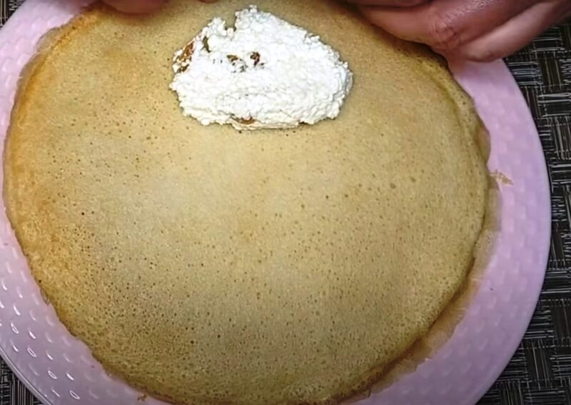 Блинчики на кефире с творогом. Нежные, вкусные и ароматные: очень нравятся детям