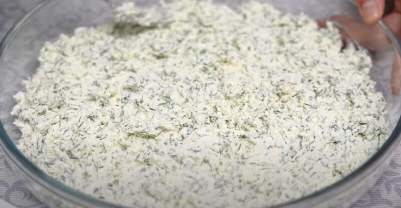 Салат "Дамский" удивил всех. Неожиданно вкусное сочетание таких известных продуктов