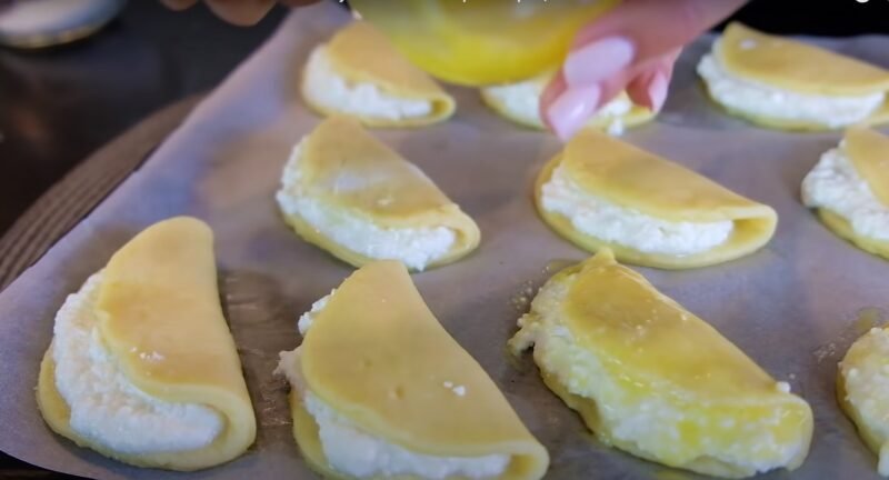 Сочни с творогом за 15 минут. Самый простой рецепт вкусной выпечки