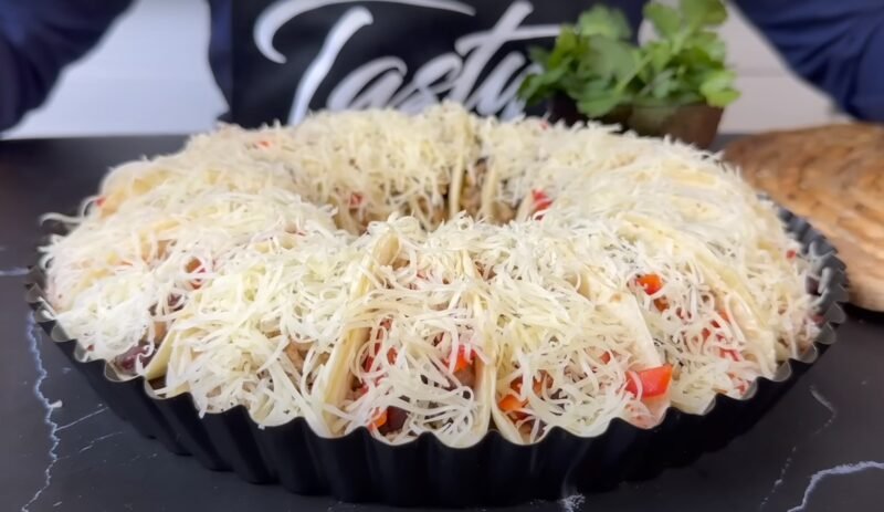 Просто и вкусно. Закуска из обычного фарша на Новый год: начинка может быть любой