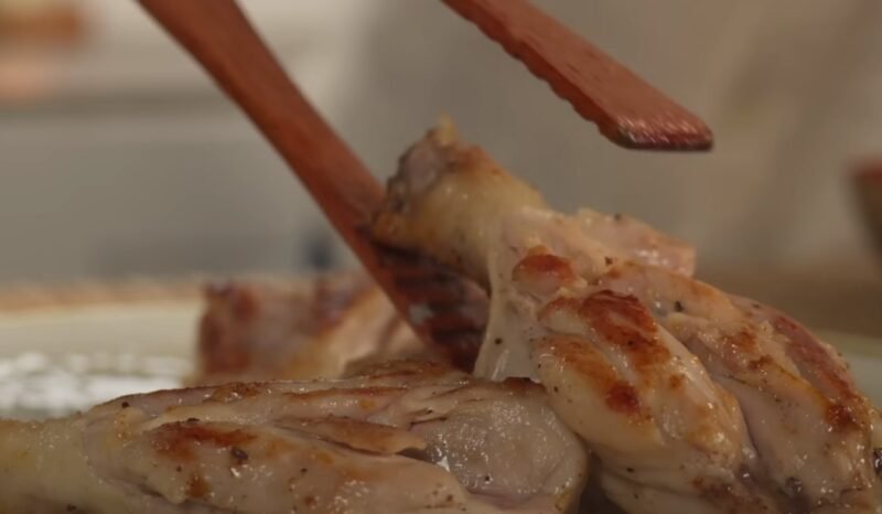 Настолько вкусно, что готовлю каждый день. Беру 8 куриных ножек: рецепт, который понравится каждому