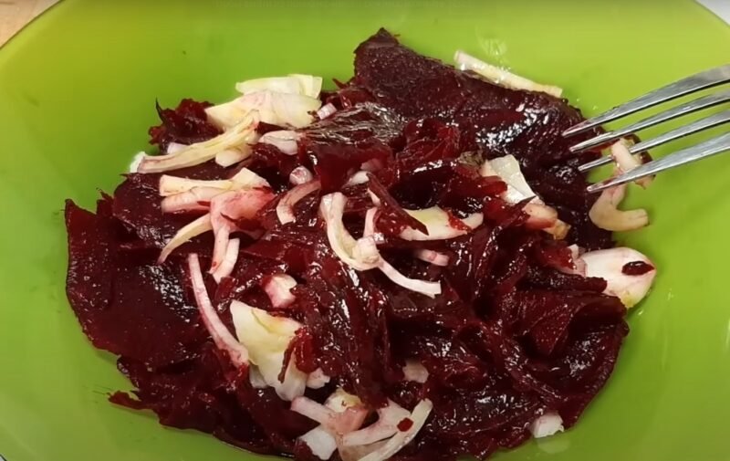 Такой вкусной свеклы вы ещё не ели. Как приготовить полезную квашеную свеклу