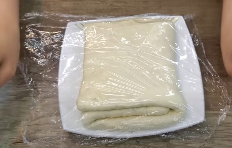 Возьмите муку, сыр и немного молока. Невероятно вкусные сырные рулеты: меняю начинку и готовлю через день