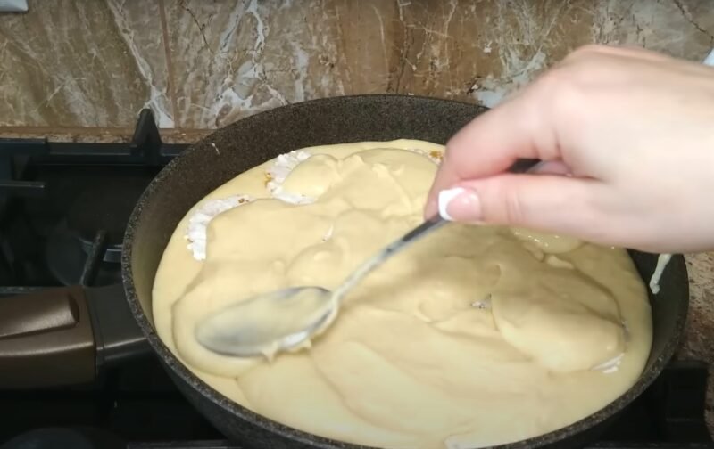 Самый потрясающий пирог без духовки на Новый год. Нежный, как бисквит