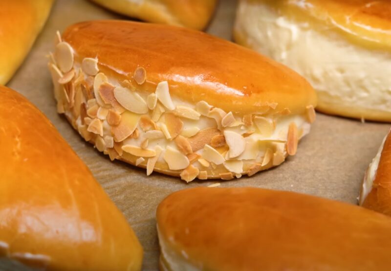 Самые нежные и вкусные булочки с кремом. Булочки "Лакомка" на Пасху или к чаю