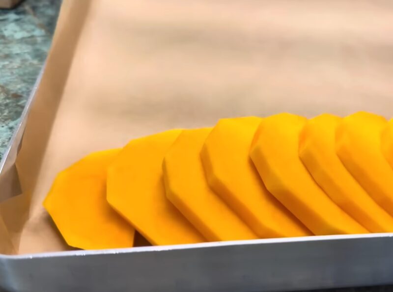 Не тыква, а настоящая сладкая сказка: готовим элементарно простой десерт, который оценят все домочадцы