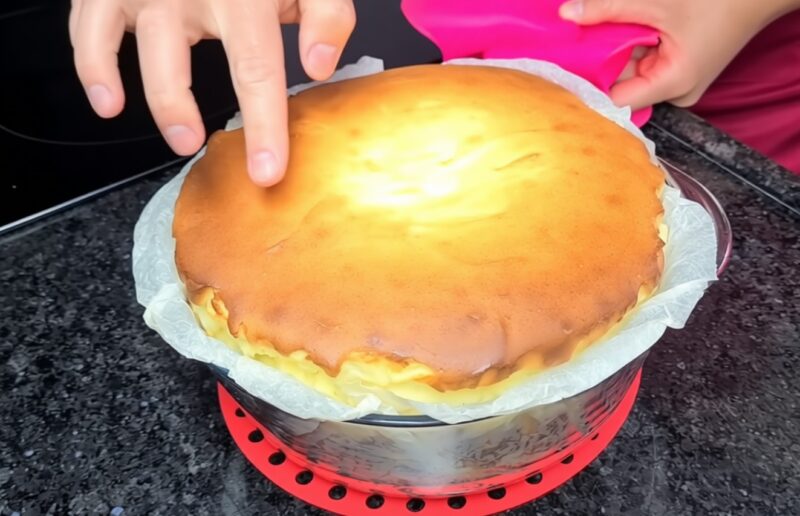 Вкуснее, чем в детском саду: воздушная творожная запеканка, которая нежнее любого чизкейка!